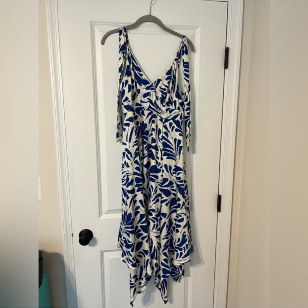 Alexis flowy midi dress